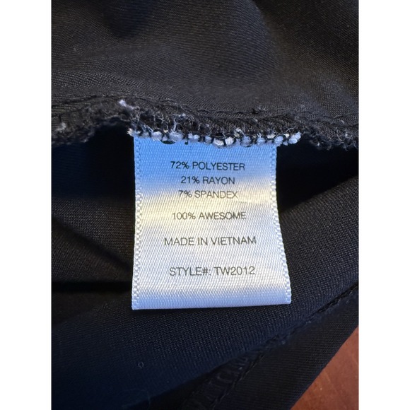 FIGS Scrub Top Womens XS Black Flores StyleTW2012 Peplum Back Vent Nurse Medical - Picture 8 of 8